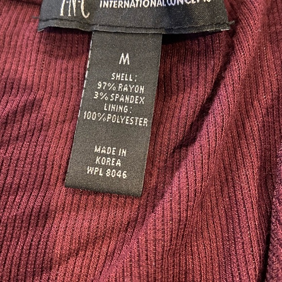 Like New INC Maroon 3/4 Sleeve V Neck Top - Picture 6 of 6